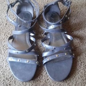 Grey sandals criss cross straps